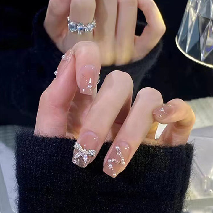 Elegant Butterfly Design Press-On Nail Art Set