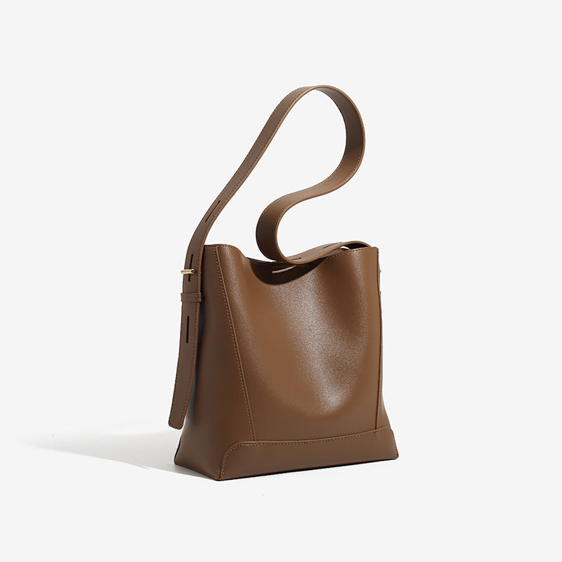 Sophisticated Leather Shoulder Bag