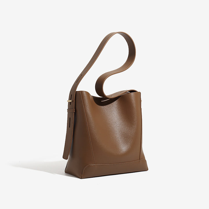 Sophisticated Leather Shoulder Bag