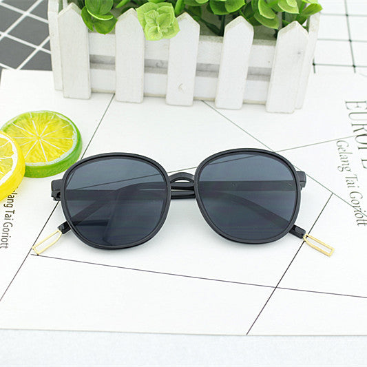 Ladies fashionable square sunglasses with transparent frame Bowlift