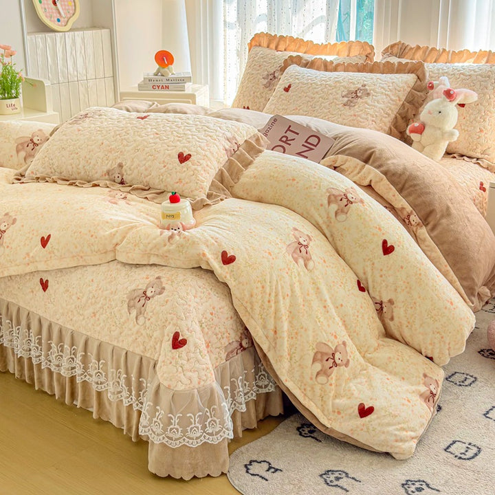 Cozy Heart-Printed Bedding Set