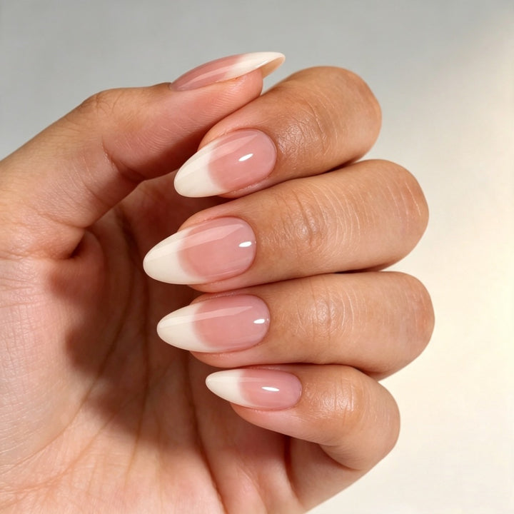 Almond-Shaped Glossy Press-On Nail Set Bowlift