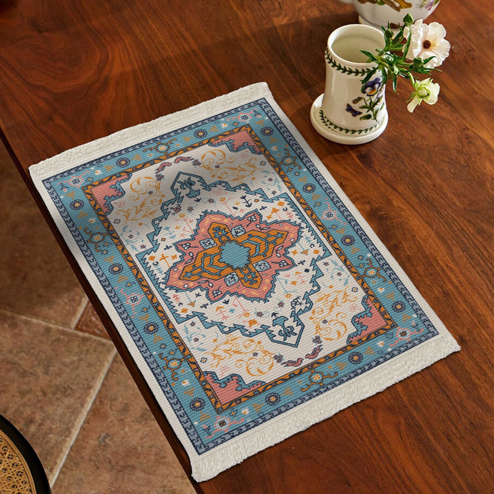 Rectangular short-pile rug in oriental medallion design with fringes Bowlift
