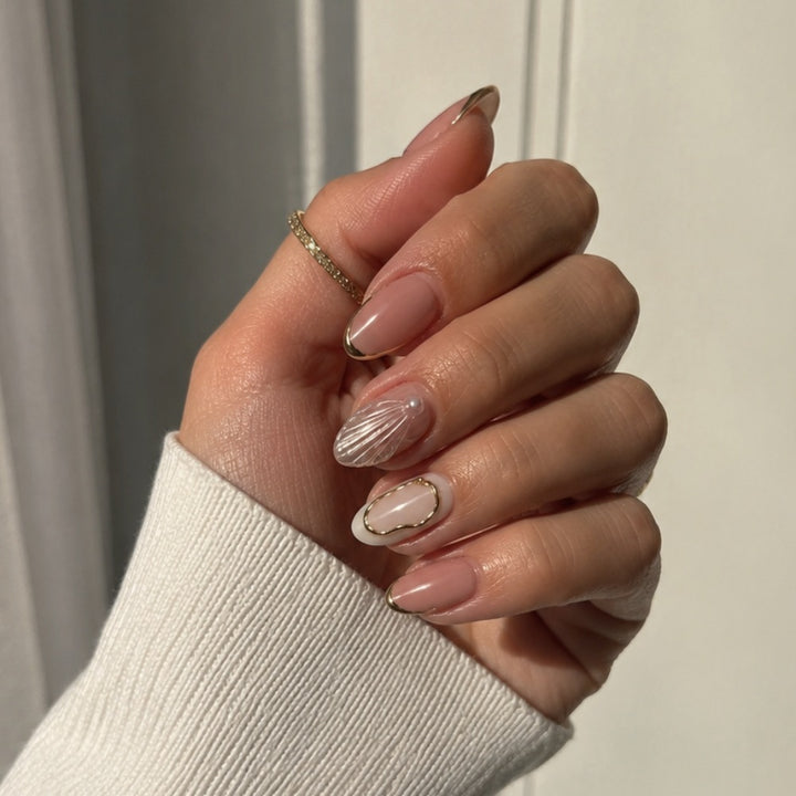 Elegant Shell Decorative Press-On Nail Art Set