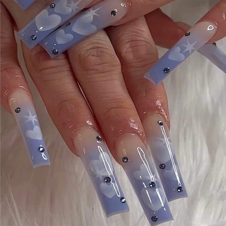 Artificial acrylic nails in modern heart design Bowlift
