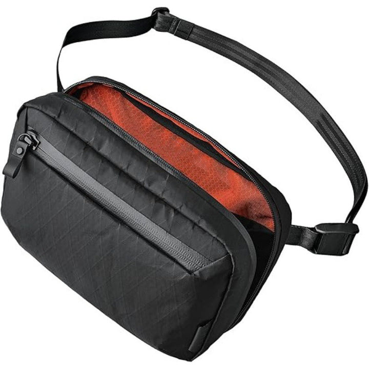 Multifunctional shoulder bag with internal compartments Bowlift