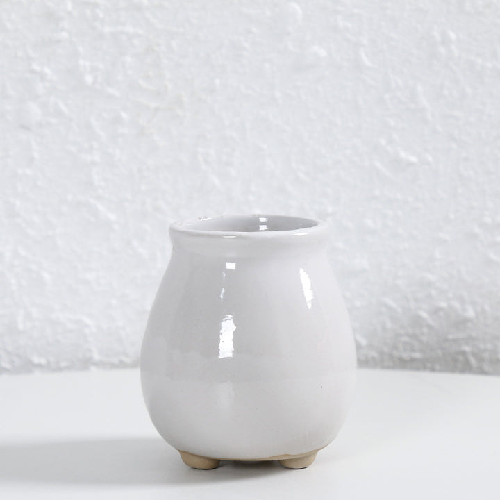 Contemporary Curved Ceramic Vase Bowlift