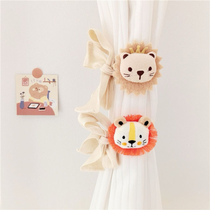 Decorative Lion Appliqué Curtain Tieback
