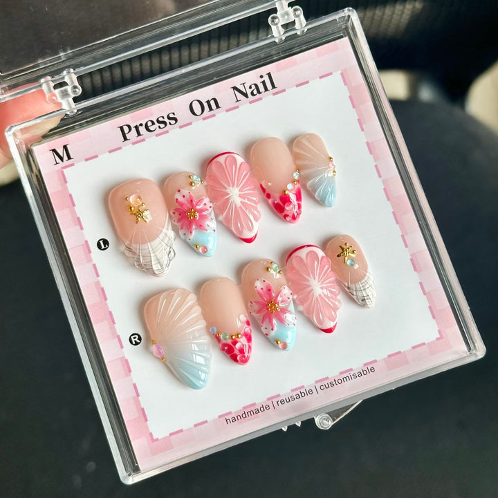 Customizable Floral Press-On Nail Art Set