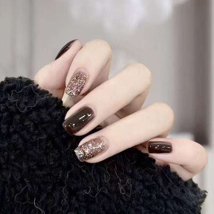 Artifical nails with glitter design Bowlift
