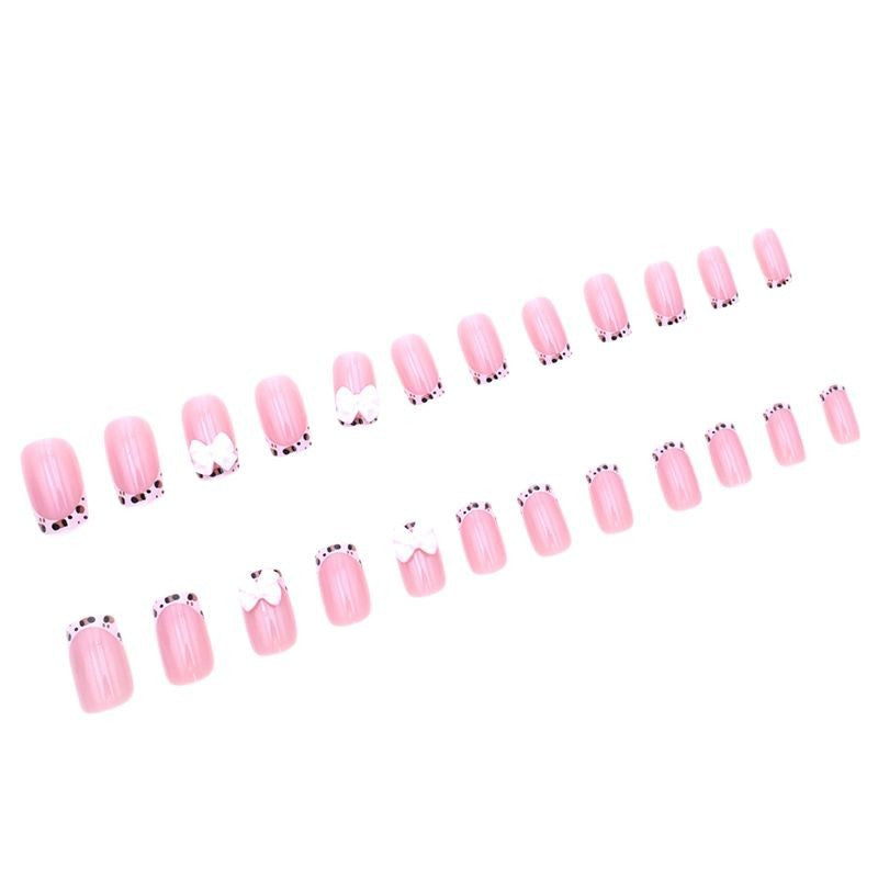 Floral-Themed Nail Art Bowlift
