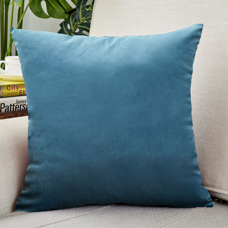 Luxurious velvet cushion cover with soft filling Bowlift