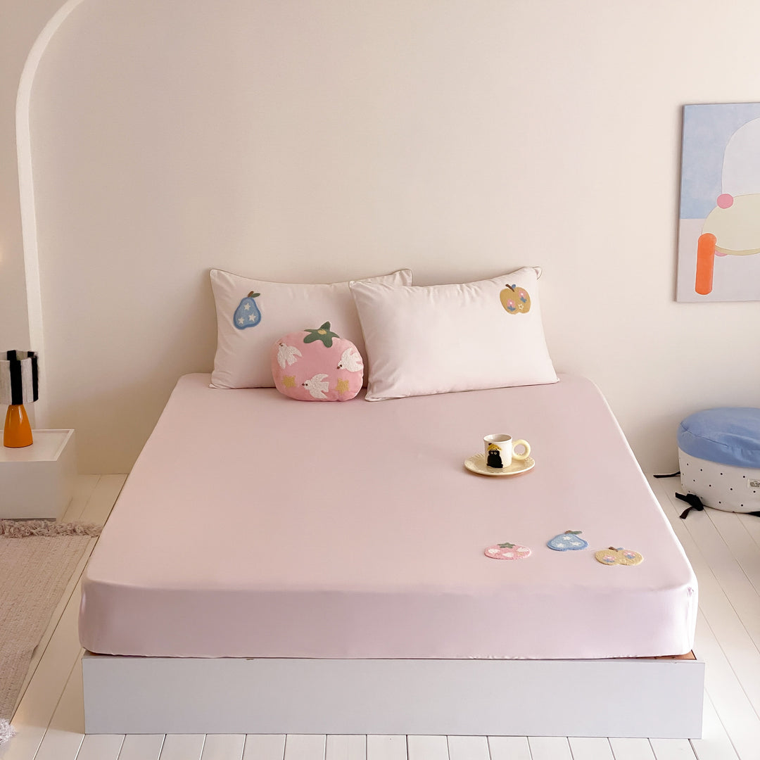 Kids Fitted Crib Mattress Sheet Set with Appliqué Pillow Covers