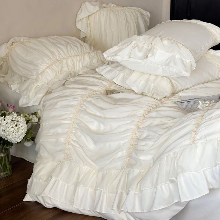 Luxurious Ruffle Satin Bedding Set with Ruffles and Pillow Shams