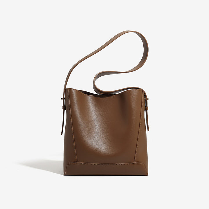 Sophisticated Leather Shoulder Bag