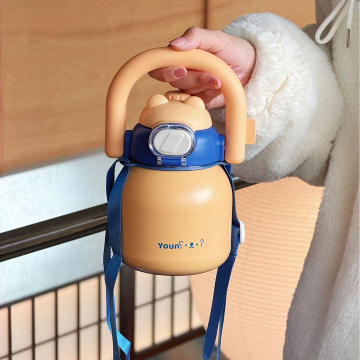 800 ml Water Bottle with Carry Handle and Leakproof Lid
