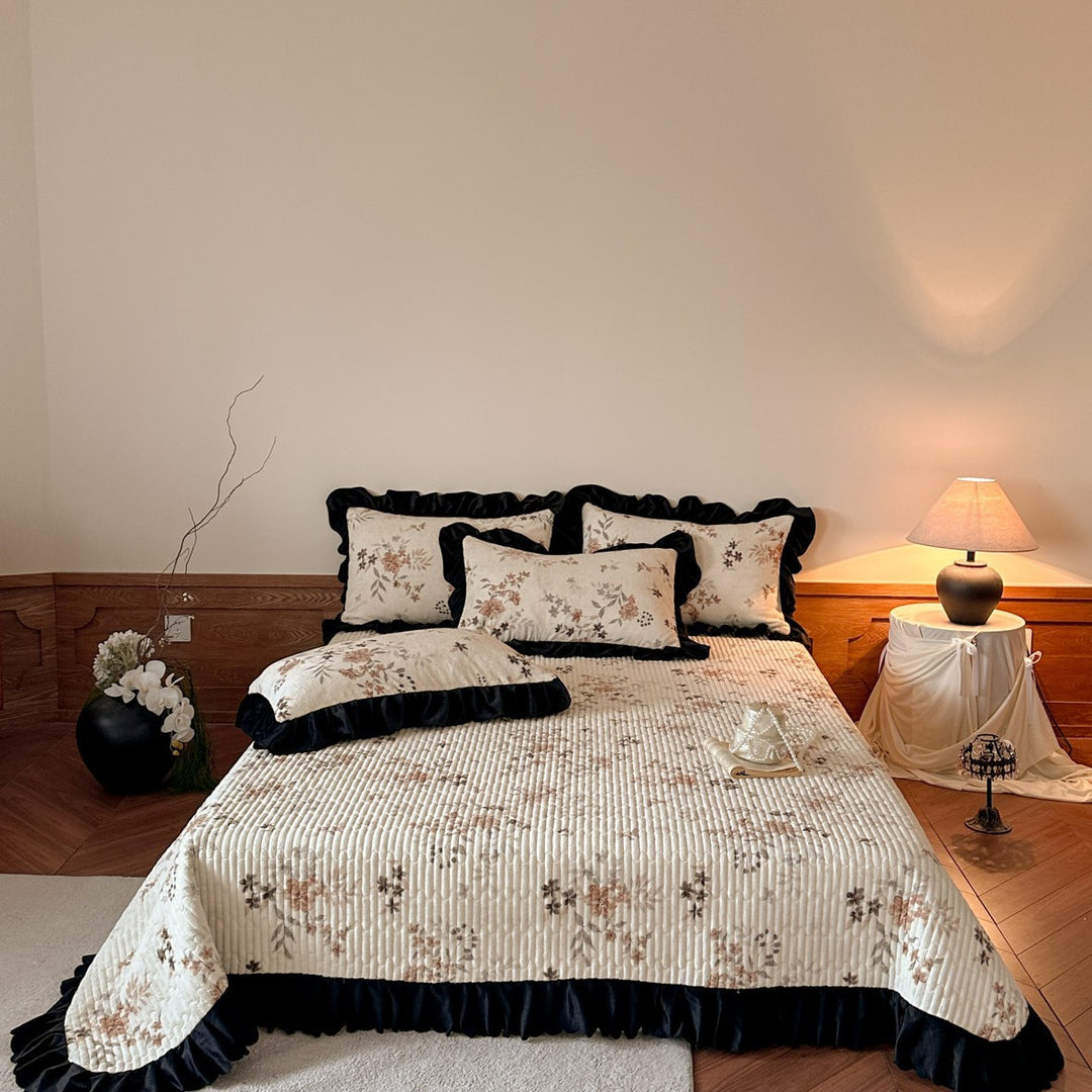 Elegant Floral Ruffled Bedding Set
