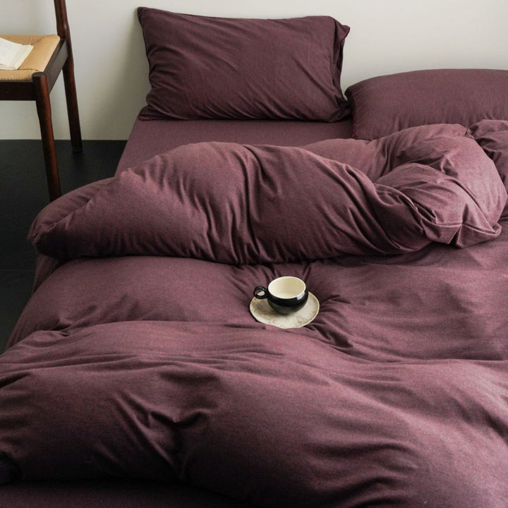 Quilted all-season duvet with box stitching and breathable cotton cover
