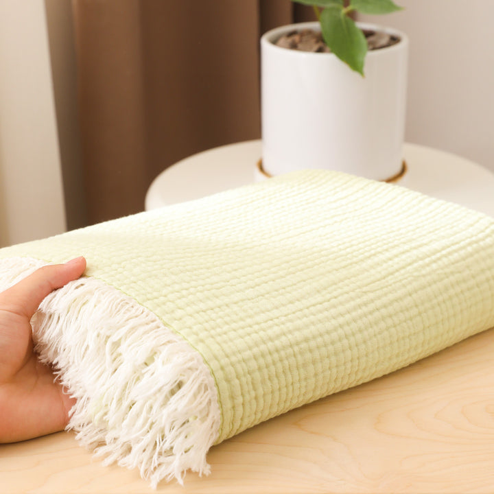 Women modern and stylish waffle structure plaid blanket Bowlift