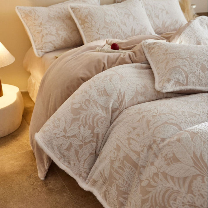 Plush Jacquard Floral Duvet Cover Set with Sherpa Lining