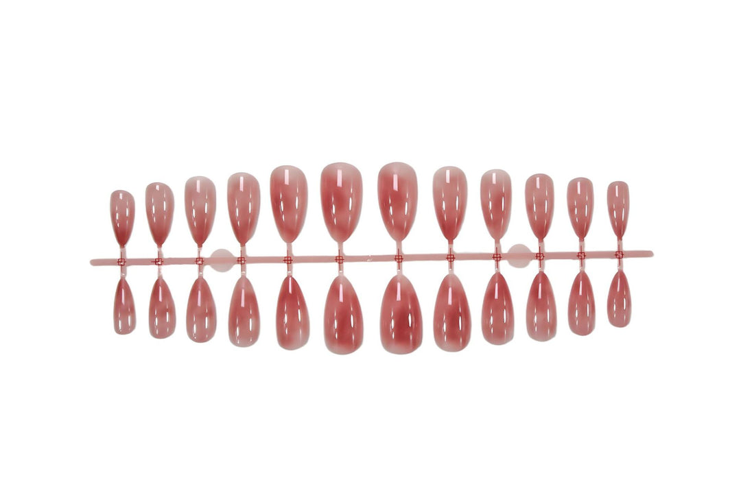 Artificial nail set with elegant, transparent shine Bowlift