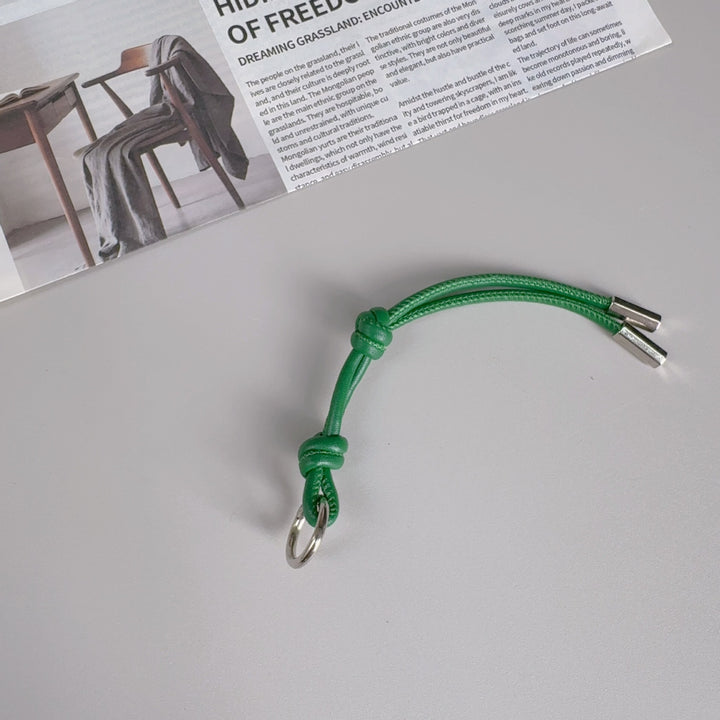 Stylish Leather Keychain Holder Bowlift