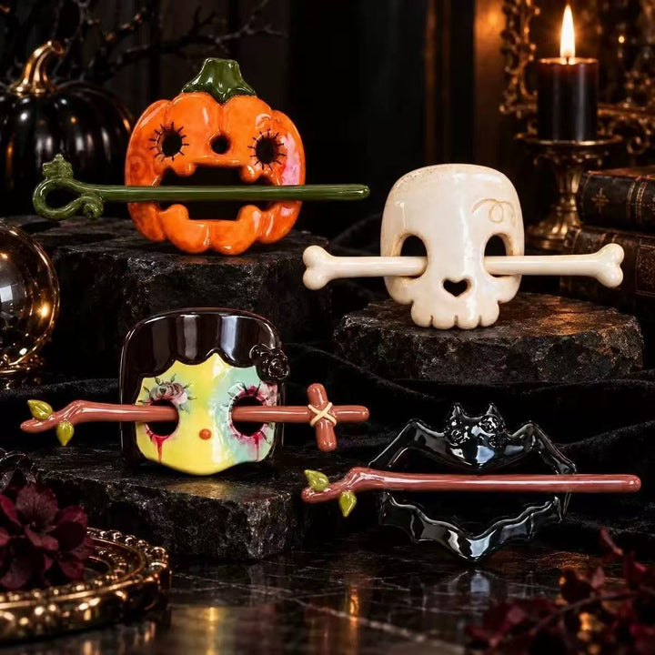 Decorative chopstick holder in bat design Bowlift