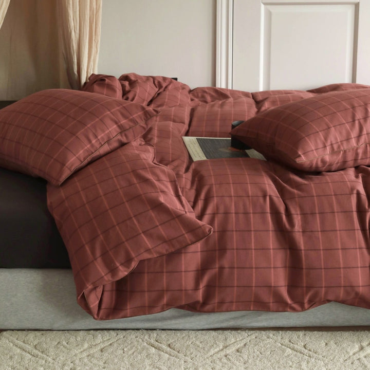 Bedding set made of cotton satin with fine check pattern and extra-soft finish