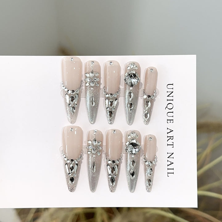 Glamorous Rhinestone-Embellished Press-On Nail Set