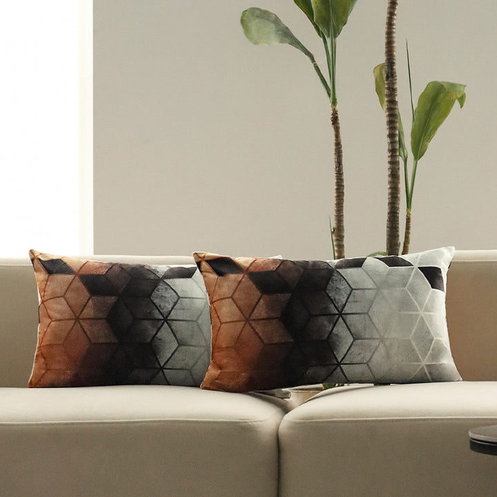 Rectangular decorative cushion cover with geometric cube pattern and soft microfiber Bowlift