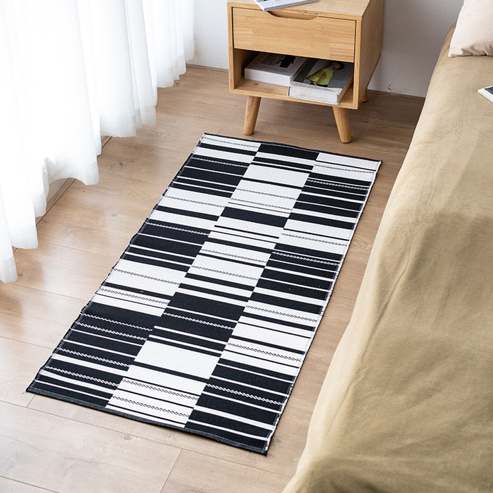 Flat-woven kitchen runner with modern striped pattern and easy-care cotton blend Bowlift