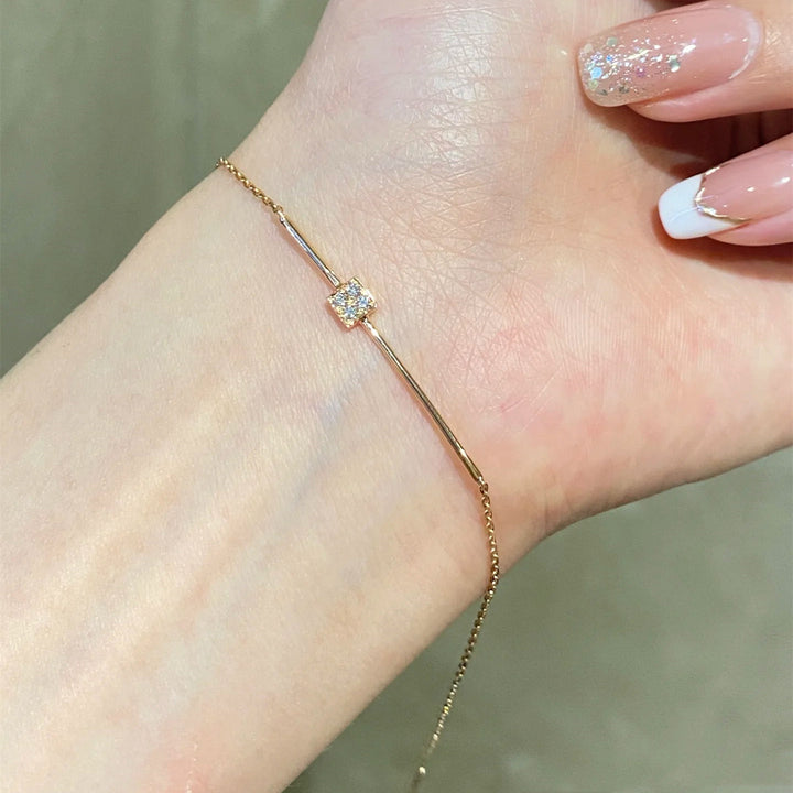 Delicate Bar Chain Bracelet Bowlift