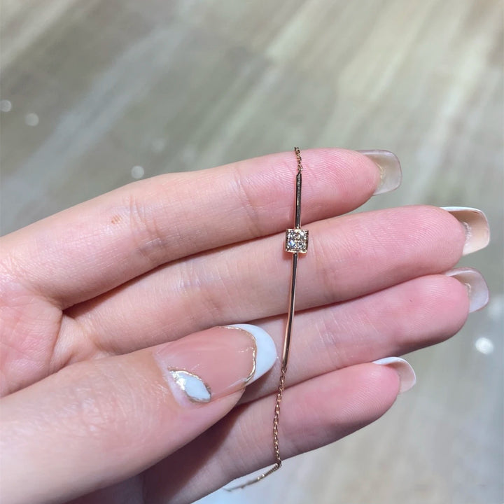 Delicate Bar Chain Bracelet Bowlift