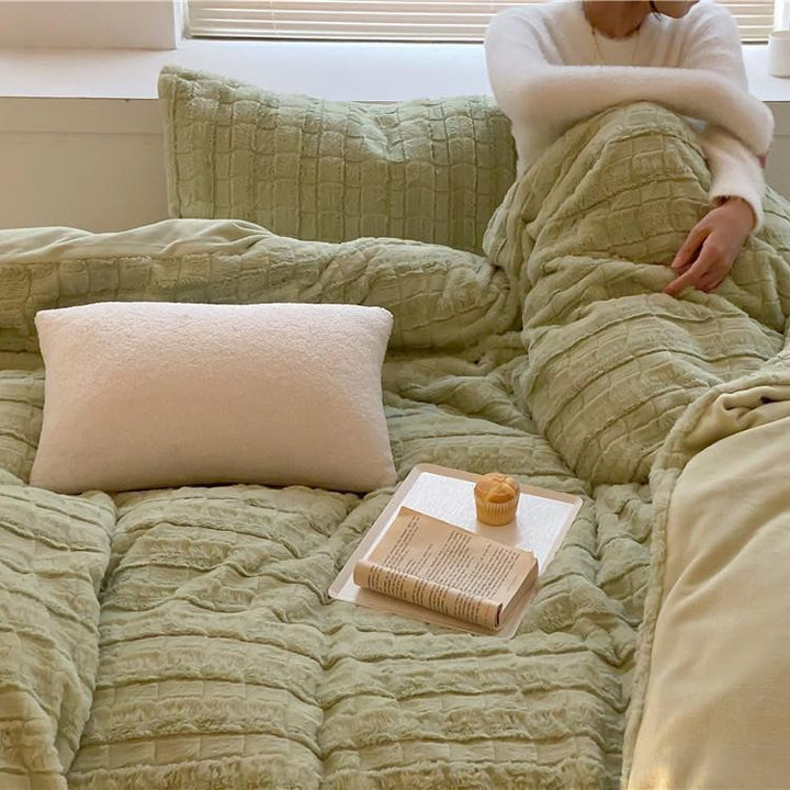 Fluffy Waffle-Quilted Bedset made of Microfiber