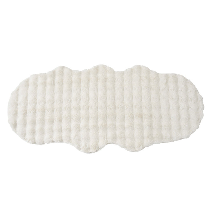 Soft microfiber bathroom runner with wavy edge and non-slip underside Bowlift