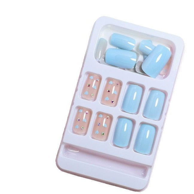 Heart-Patterned Decorative Acrylic Nail Art Bowlift