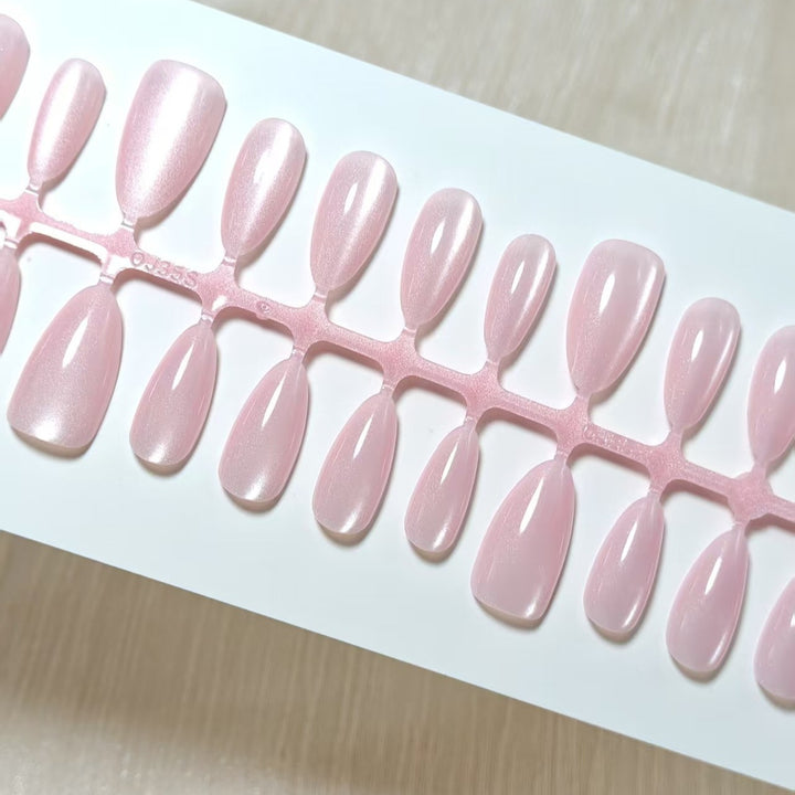 Artificial acrylic nails Bowlift
