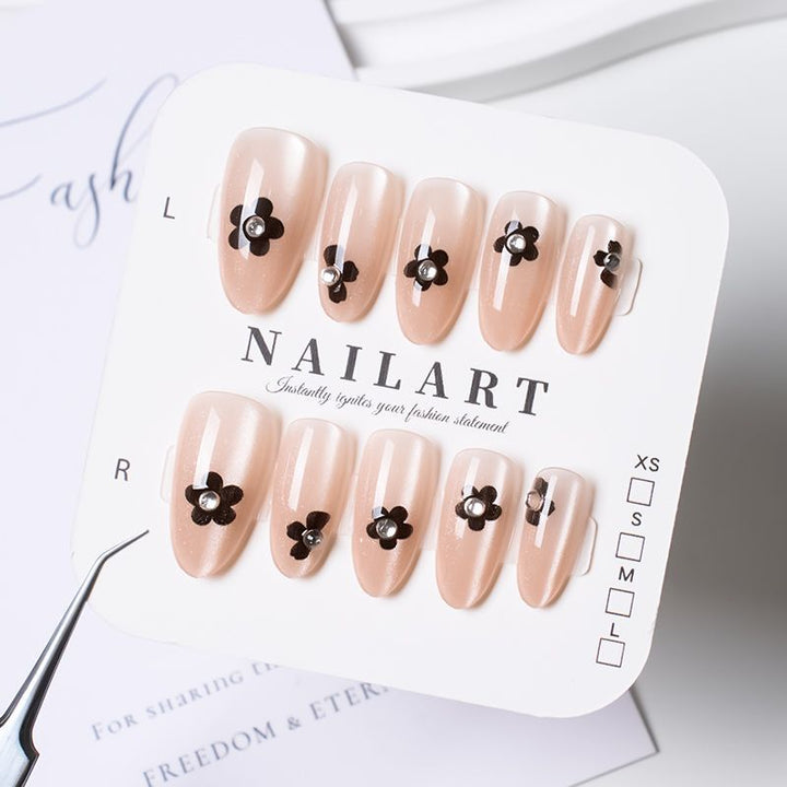 Decorative Press-On Nail Set
