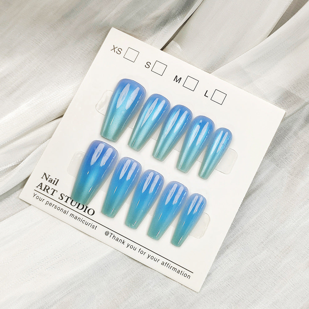 Elegant Artificial Nails with Shimmering Effect Bowlift