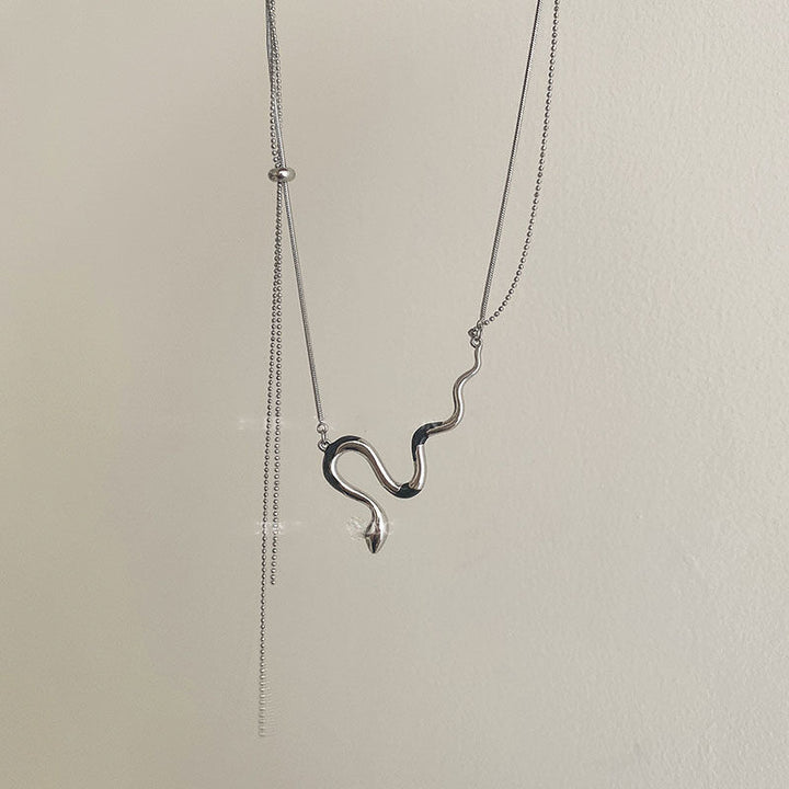 Silhouette Snake Pendant Necklace Bowlift