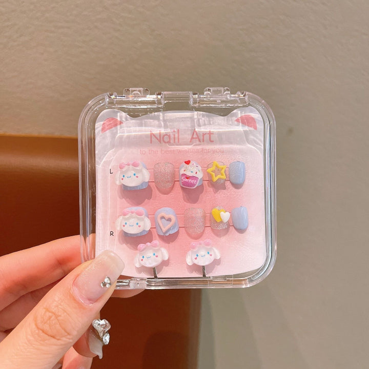Creative artificial nails with 3D designs Bowlift