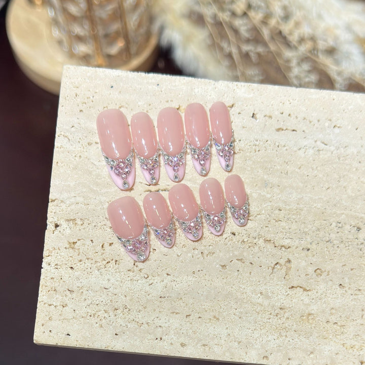 Glamorous Rhinestone-Embellished Press-On Nail Set