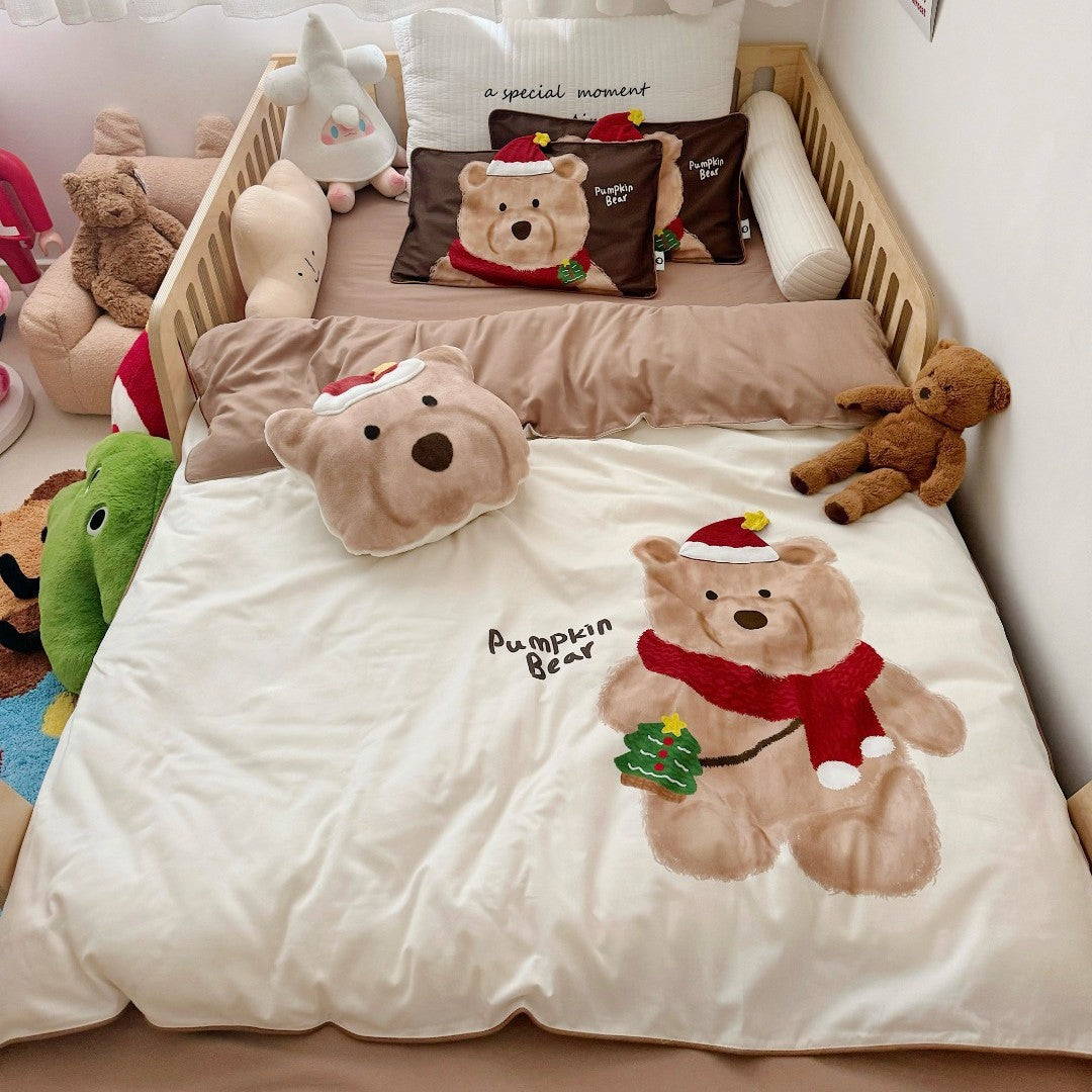 Kids' duvet cover set with cuddly plush appliqué and teddy bear pumpkin motif