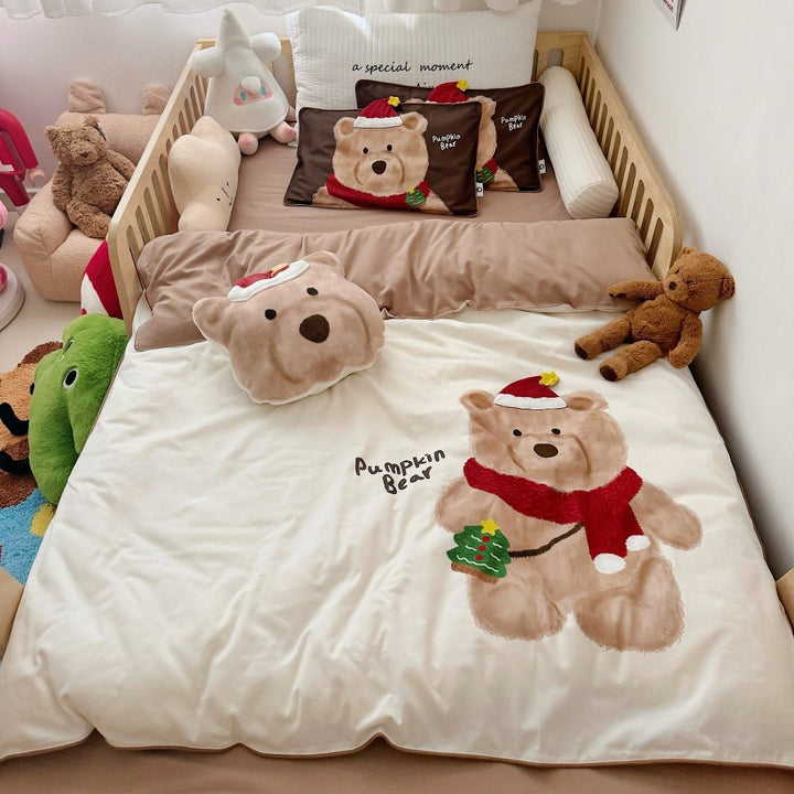 Kids' duvet cover set with cuddly plush appliqué and teddy bear pumpkin motif