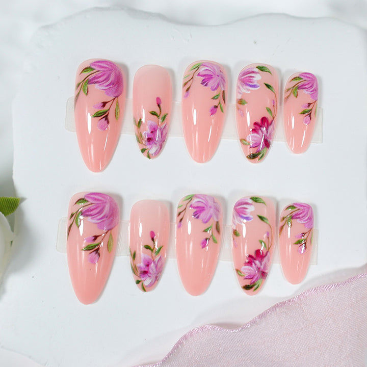 Artificial nail set with stylish floral design Bowlift