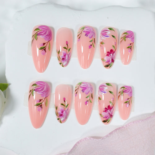 Artificial nail set with stylish floral design Bowlift