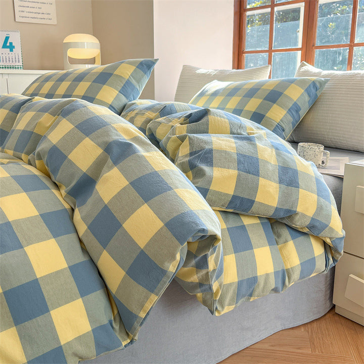 Cotton Renforcé bedding set with classic check pattern