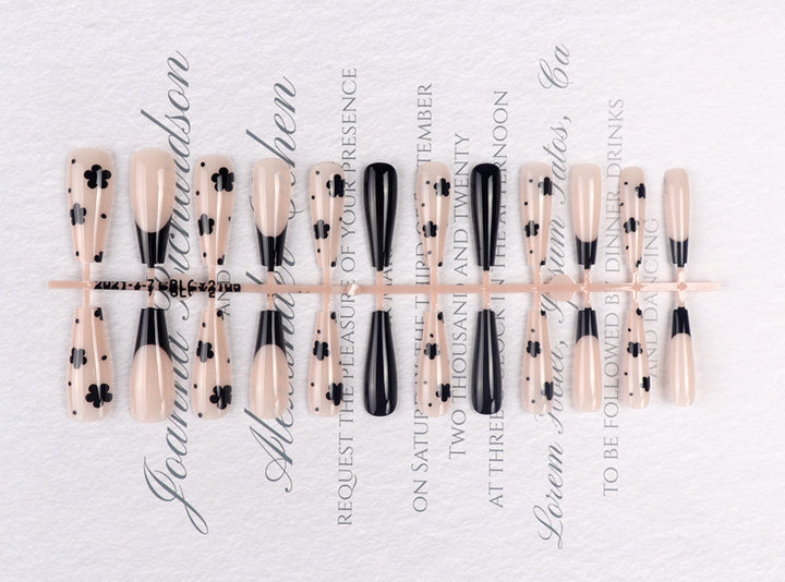 Decorative Black Floral Stiletto Press-On Nails Bowlift