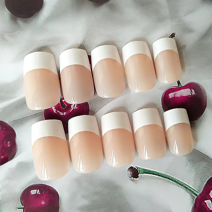 Elegant Artificial Nails