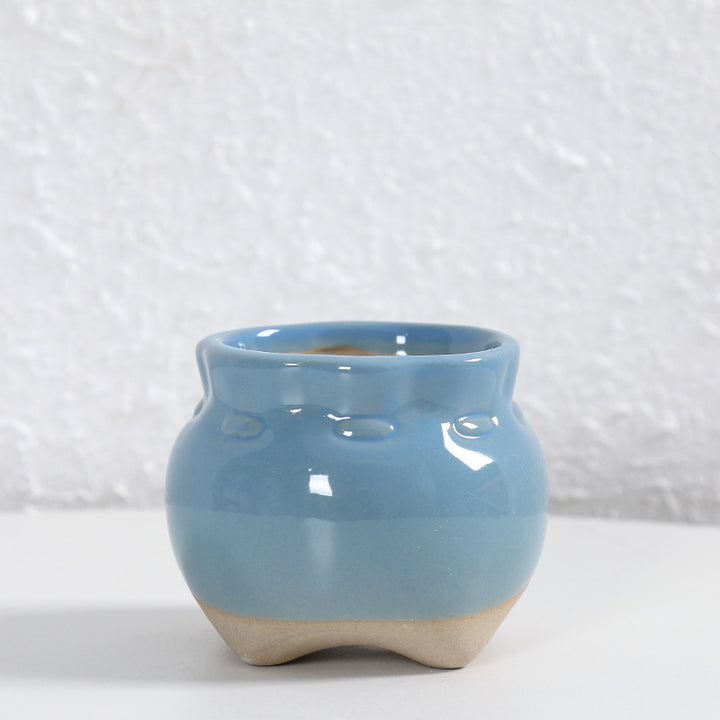 Contemporary Curved Ceramic Vase Bowlift